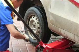 江苏路附近拖车24小时服务热线电话